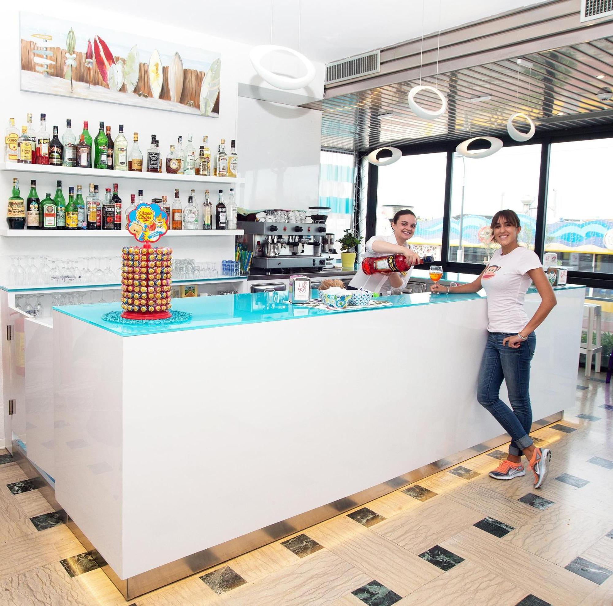 Hotel Adelphi Riccione Buitenkant foto