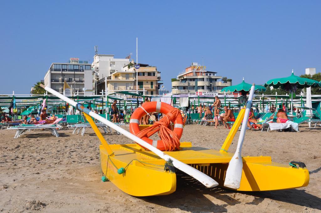 Hotel Adelphi Riccione Buitenkant foto