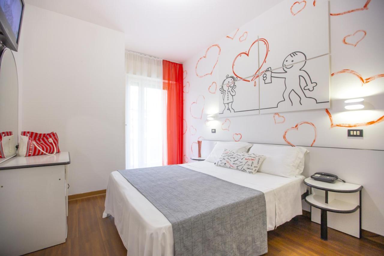 Hotel Adelphi Riccione Buitenkant foto